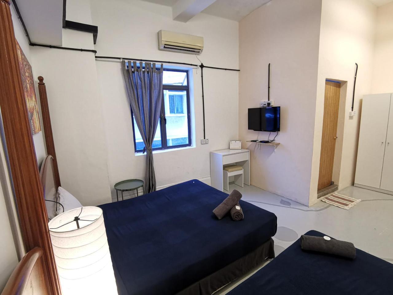 Hawk Hotel & Hostel Kuala Lumpur Exterior photo
